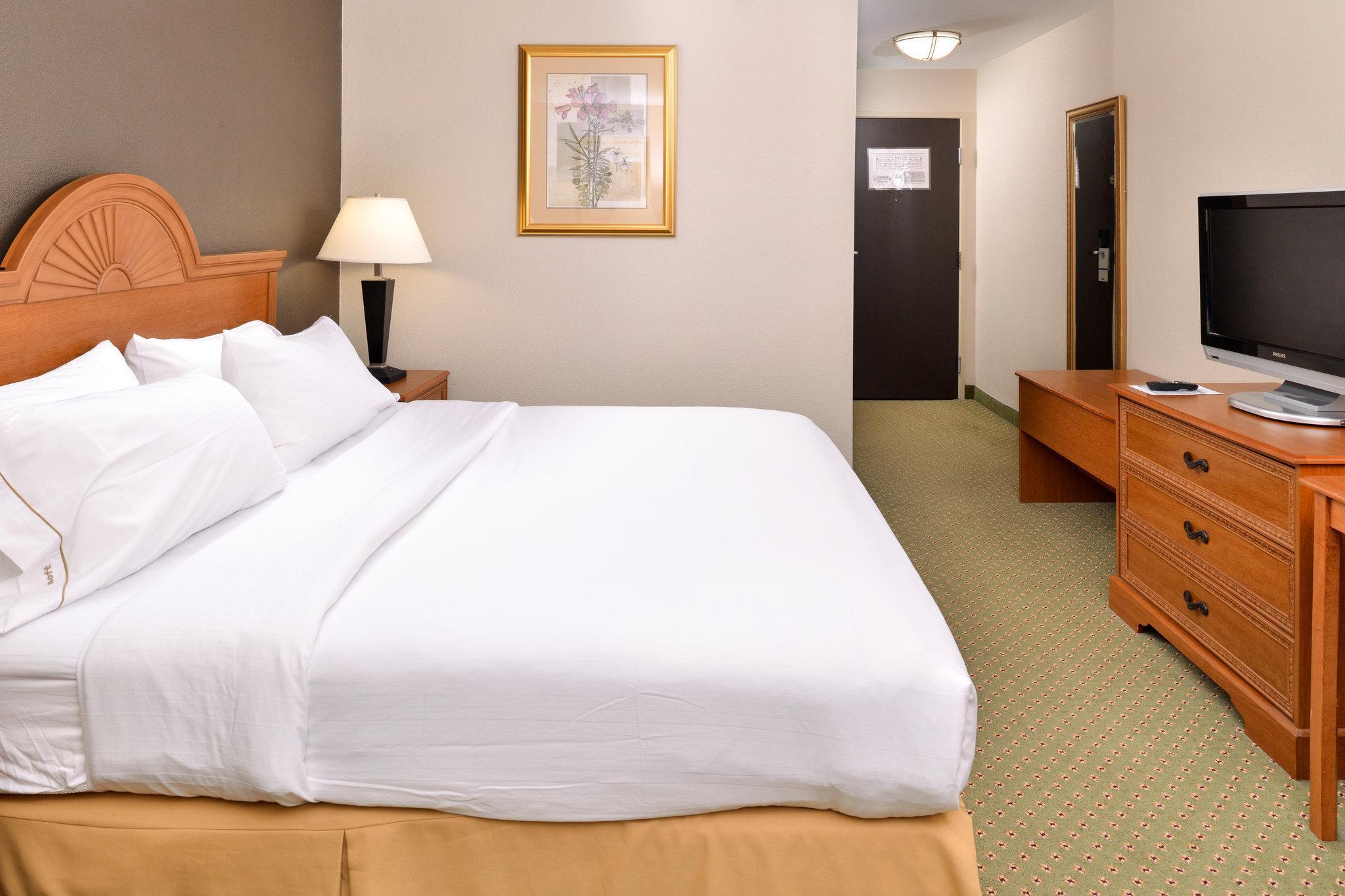 Holiday Inn Express Hotel & Suites Madison By Ihg Buitenkant foto