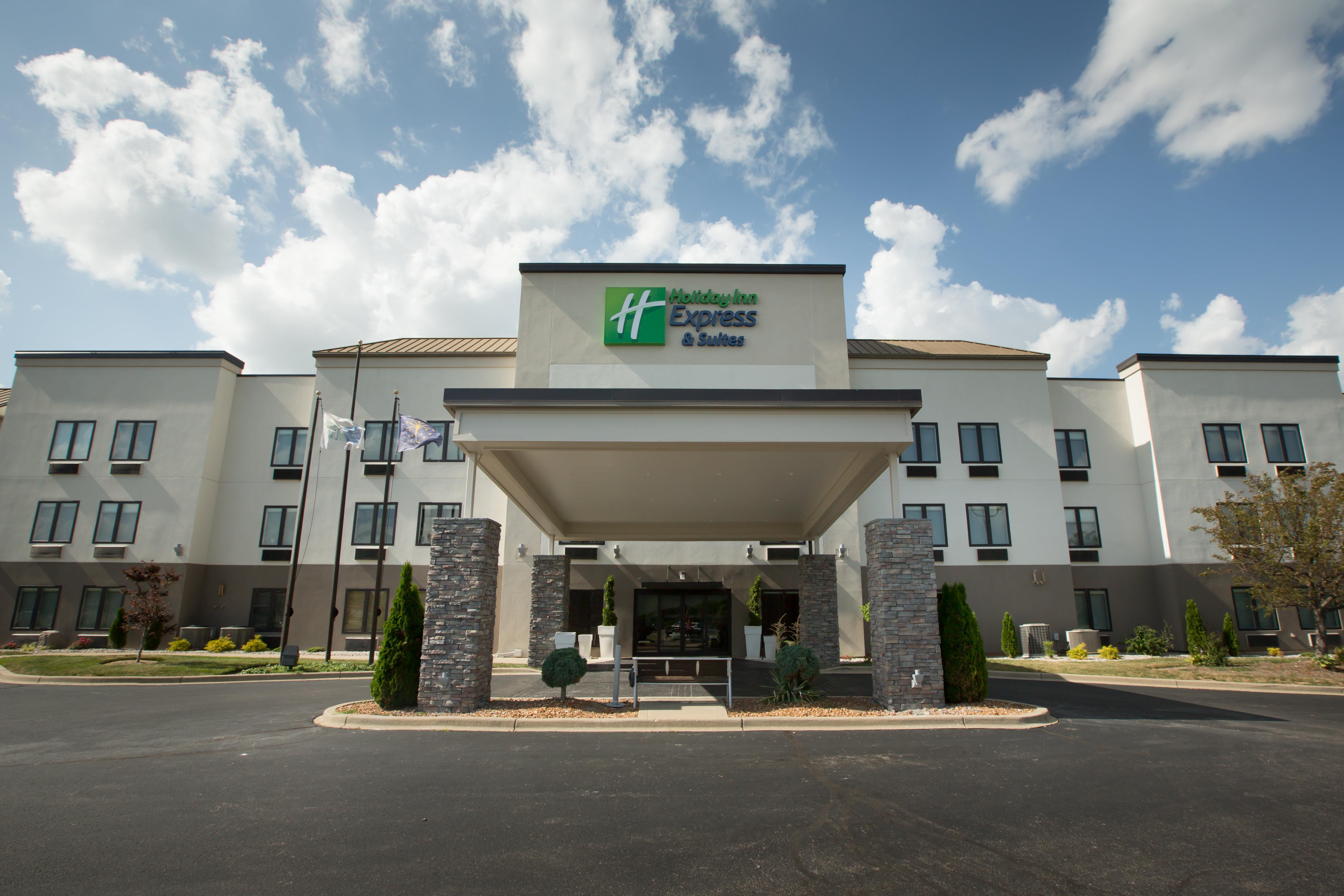Holiday Inn Express Hotel & Suites Madison By Ihg Buitenkant foto
