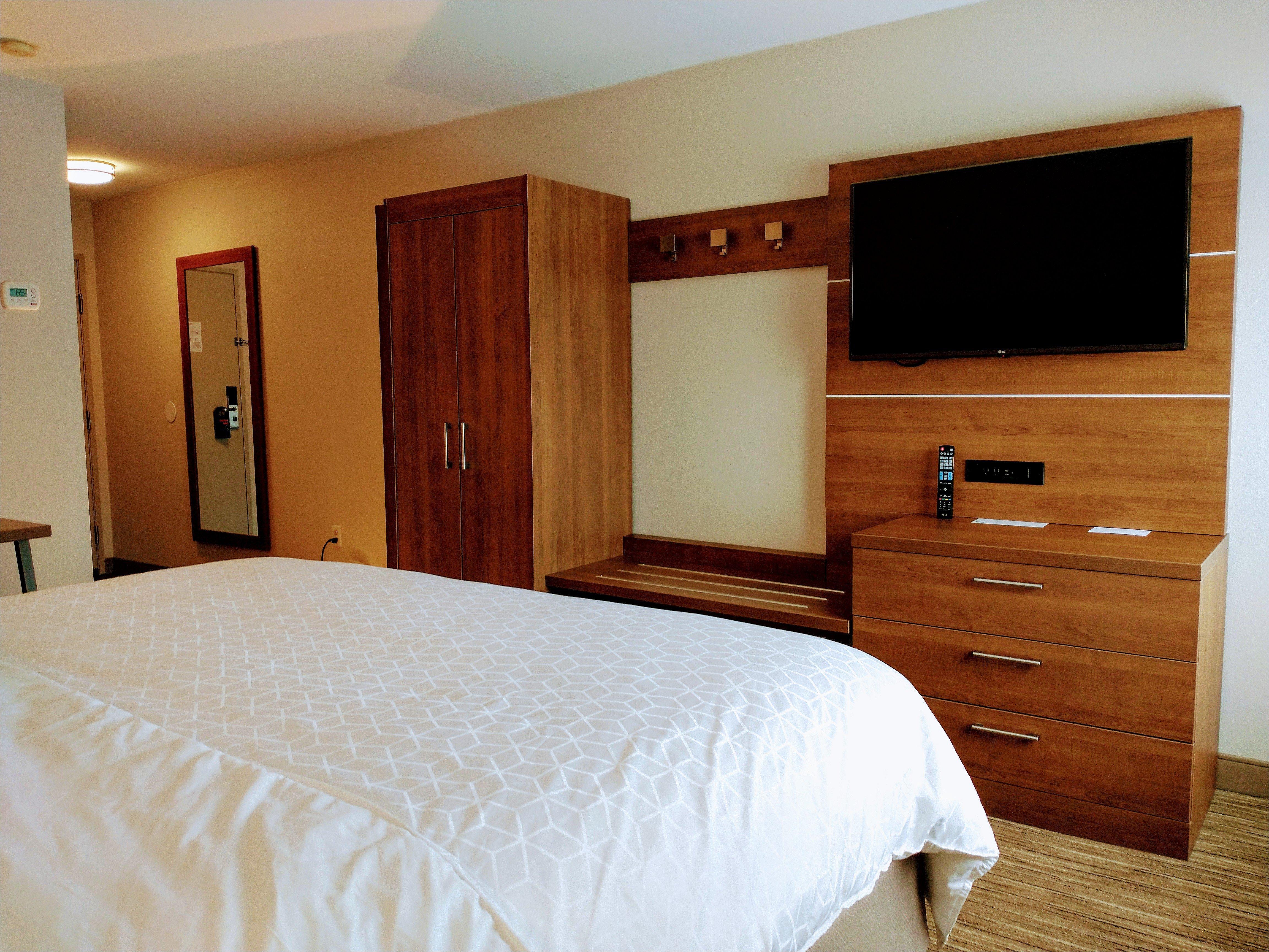 Holiday Inn Express Hotel & Suites Madison By Ihg Buitenkant foto