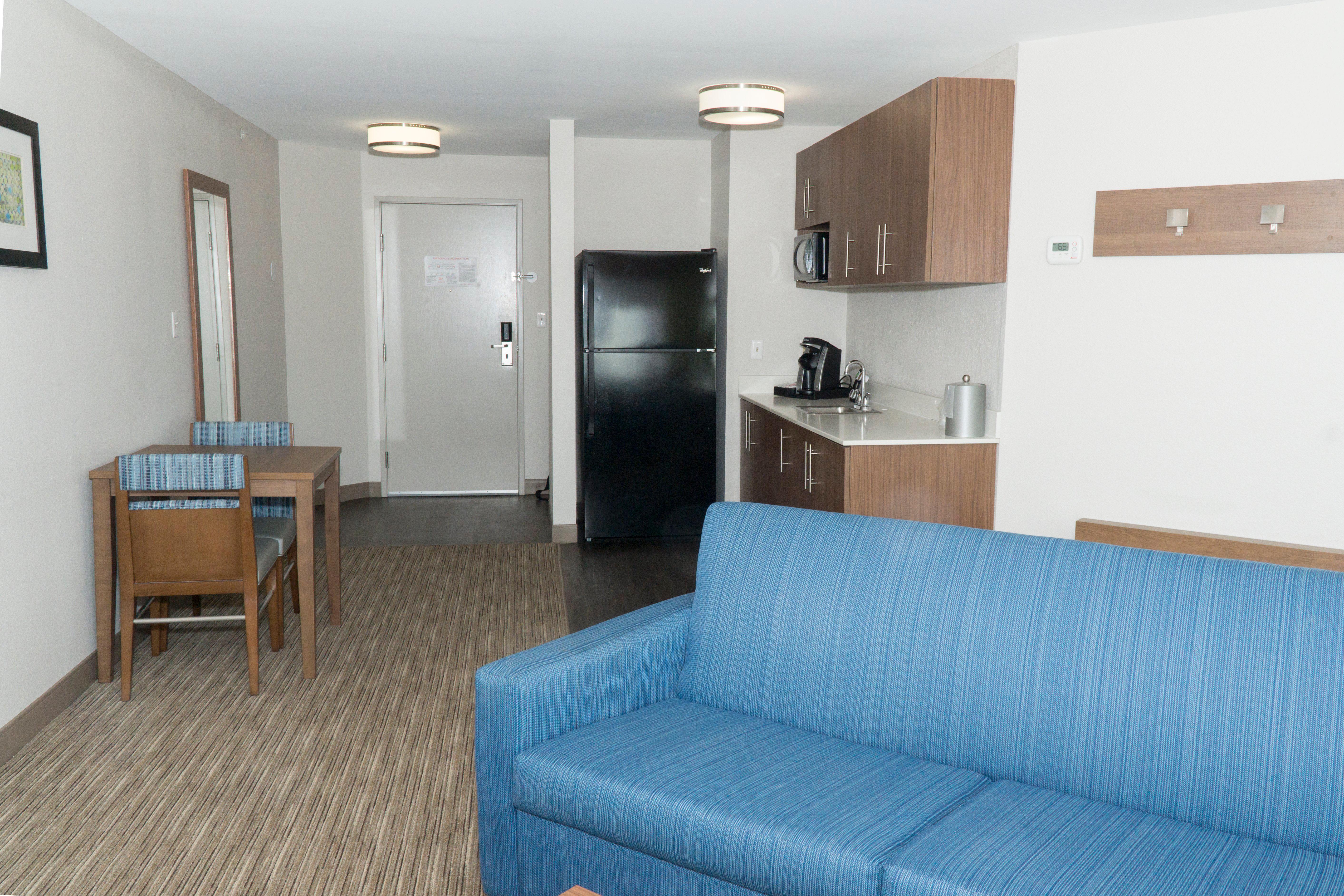 Holiday Inn Express Hotel & Suites Madison By Ihg Buitenkant foto